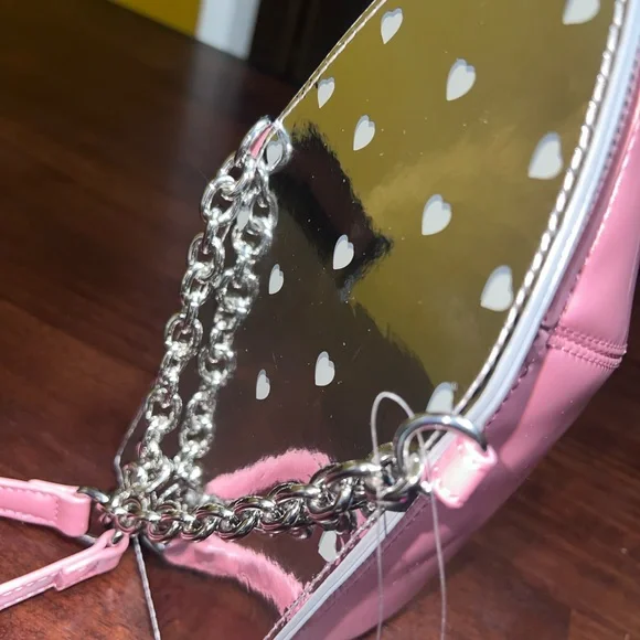 Betsey Johnson Kitch Iron bag NWT Pink Patent Crossbody Bag with Silver Chain - Picture 5 of 9